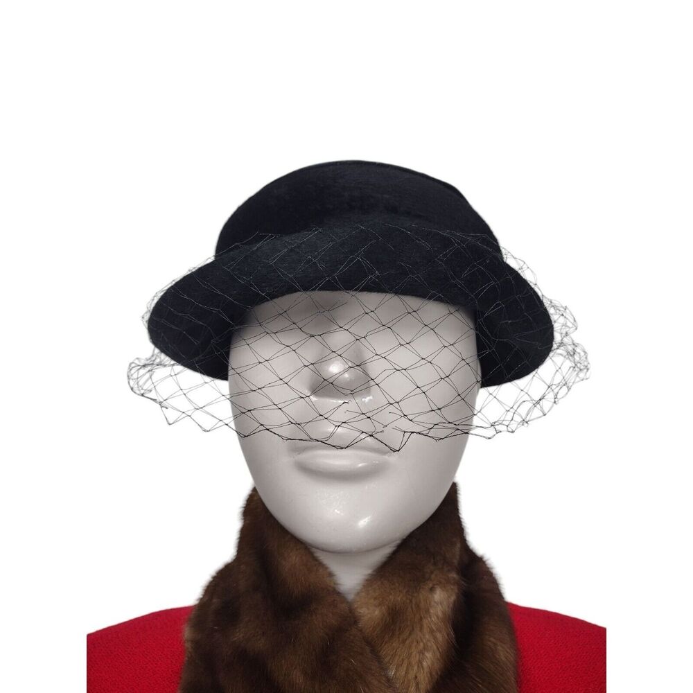 Vintage 40s Trevi Pinehurst Wool Veil Netting Pillbox Funeral Formal Bowler Hat